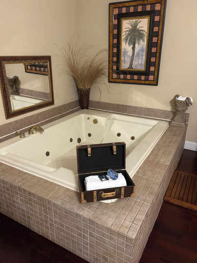 Bathroom 4, Colts Neck Inn Hotel, Monmouth