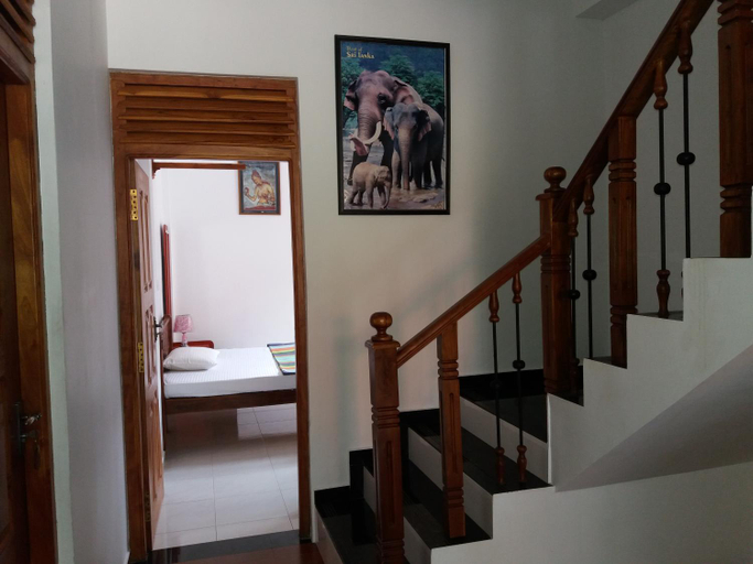 Bedroom 4, Cannel Side Guest House, Thamankaduwa