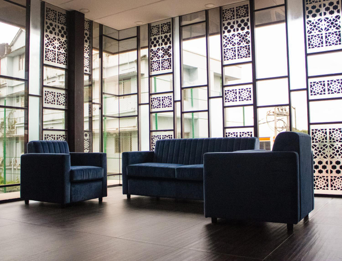 Public Area, THE RUNWAY HOTEL, Ernakulam