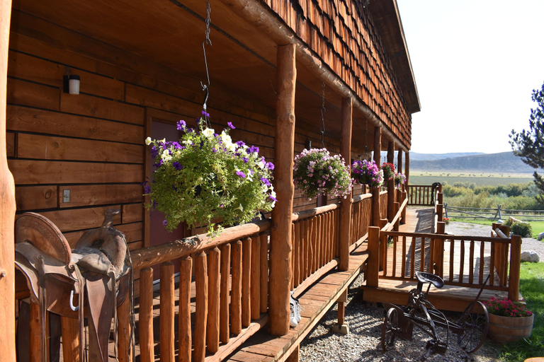Others 5, Beartooth Basin Bunkhouse, Carbon