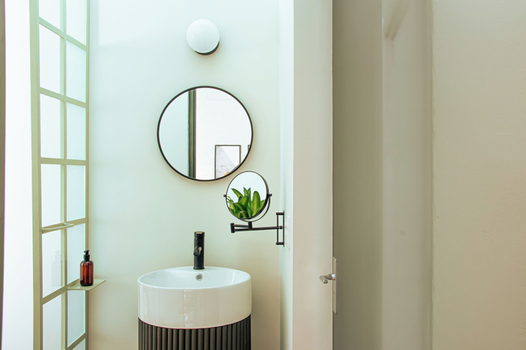 Bathroom 3, LAREDO by Mr. W, Mexico City