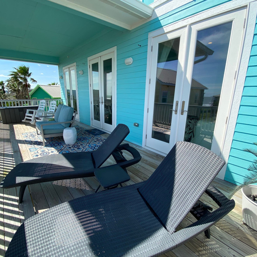 Room 2, Beachside Paradise Retreat With Luxury, Galveston