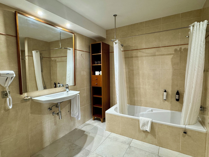 Bathroom 5, Cabot Pollensa Park Spa - Family Resort, Baleares
