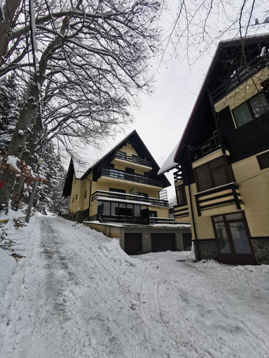 Others 5, Apartament Kalinderu K3 Busteni, Busteni