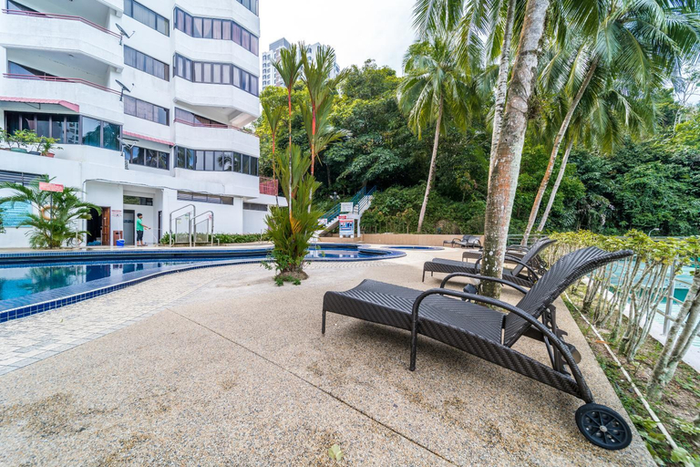 Sport & Beauty 2, DELUXE Seaview Batu Ferringhi 3 Bedroom -1503, Penang Island