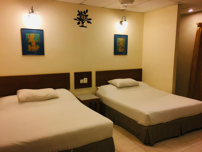 Bedroom 2, Coastal Park Hotel, Malacca City