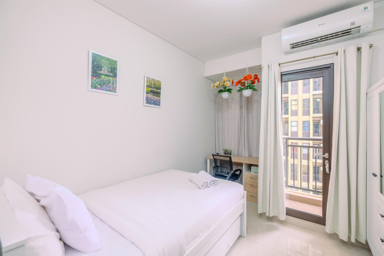 Bedroom 4, Minimalist And Cozy Studio (No Kitchen) Transpark Cibubur Apartment, Bekasi