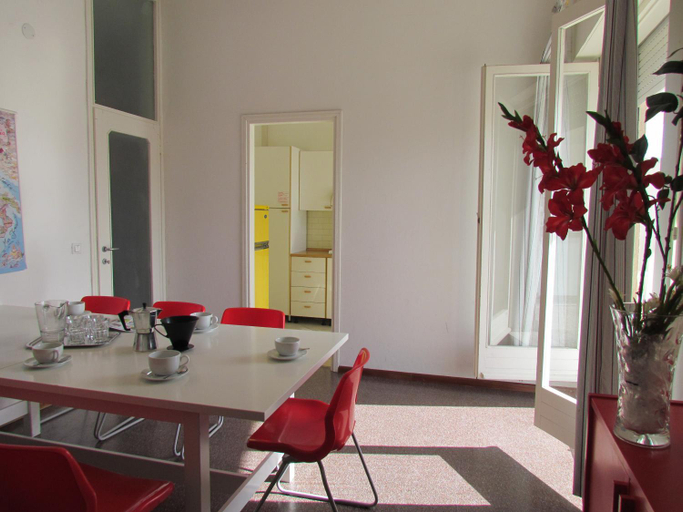 Food & Drinks 4, Beautiful Attic with a Large Terrace in a Great Location - Beach Place Included, Venezia