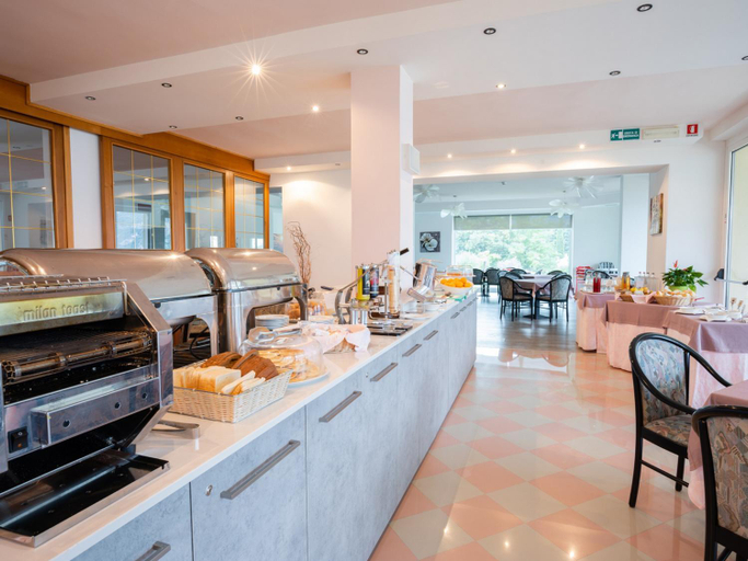 Food & Drinks 4, Panoramic Hotel Benacus, Trento
