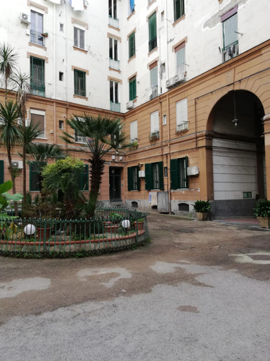 Others 5, Casa Theodor B&B, Napoli