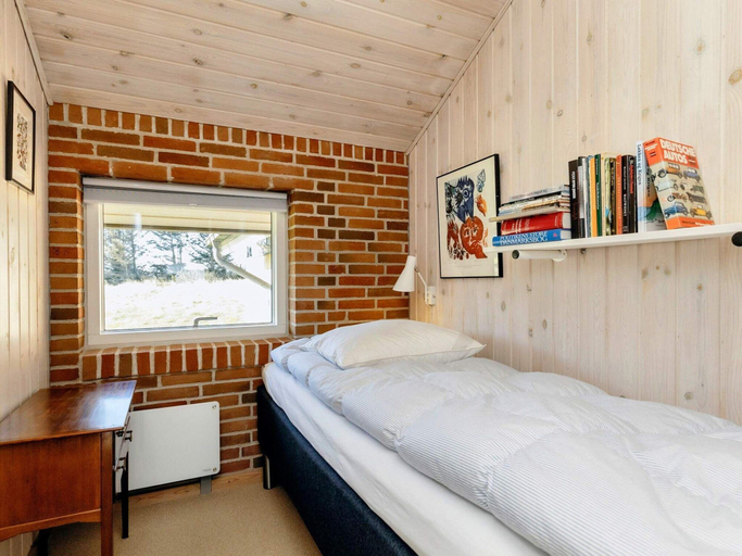 Bedroom 2, Spacious Holiday Home in Løkken near Sea, Jammerbugt