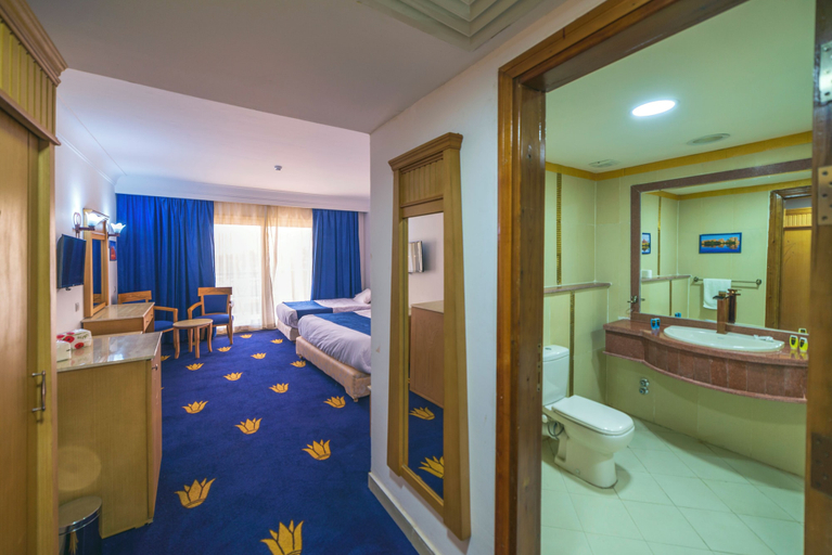 Bathroom 5, Regency Pyramids, Al-Ahram