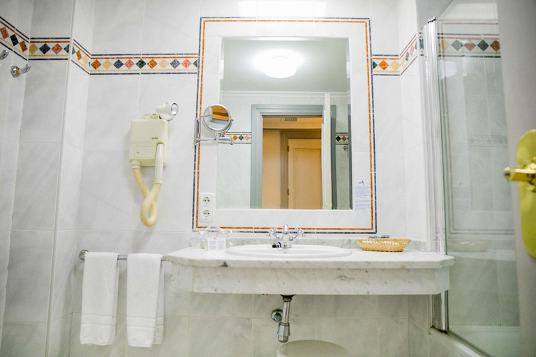 Bathroom 4, Palacio de los Velada, Ávila
