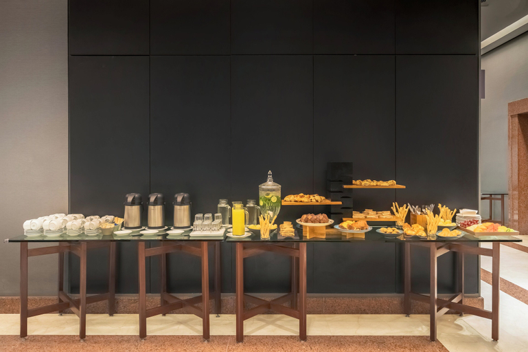 Food & Drinks 6