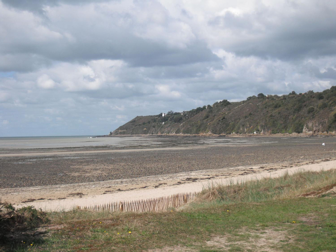 Exterior & Views 4, Cottage in Normandy with private garden, Manche