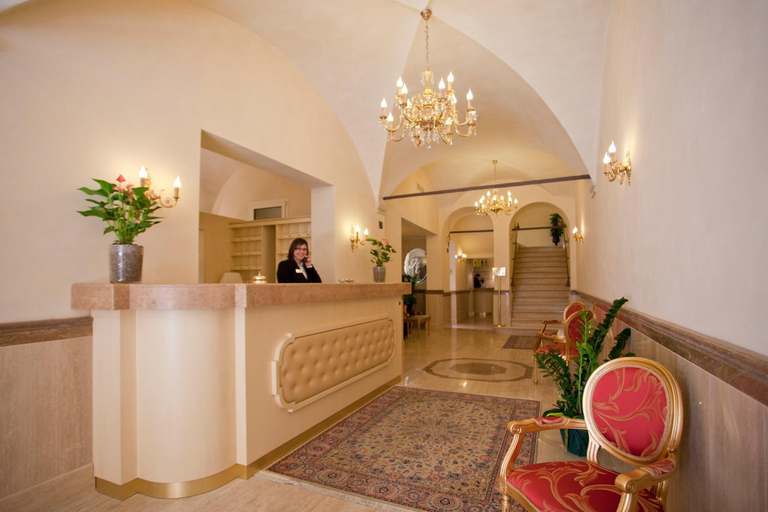 Public Area, Hotel Cavour, Bologna