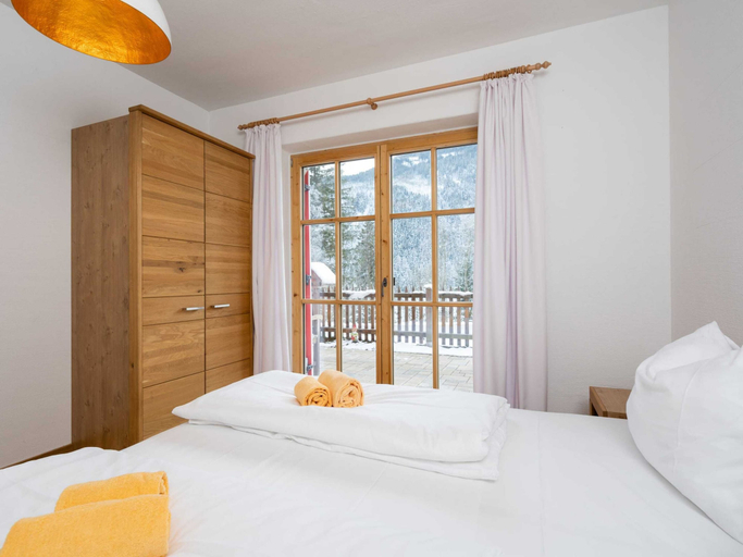 Bedroom 2, Quaint Chalet in Wald im Pinzgau with Garden near Ski Slopes, Zell am See