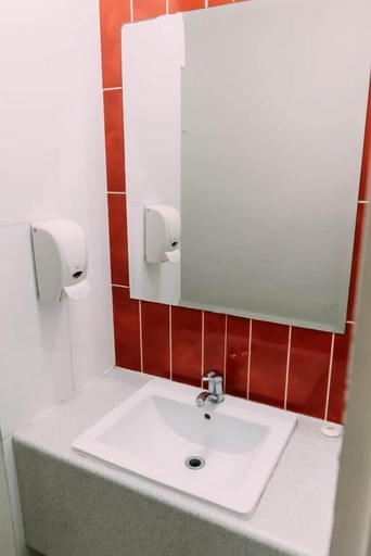 Bathroom 4, Noosa Flashpackers - Hostel, Noosa - Sunshine-Peregian