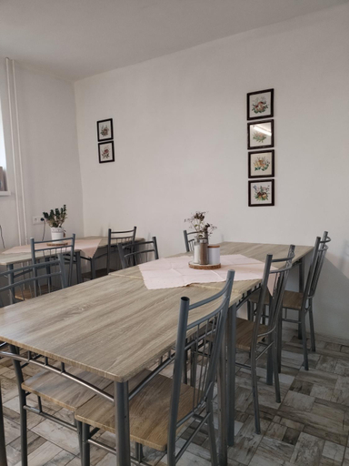 Others 4, Turisticka ubytovna Hornad, Spišská Nová Ves