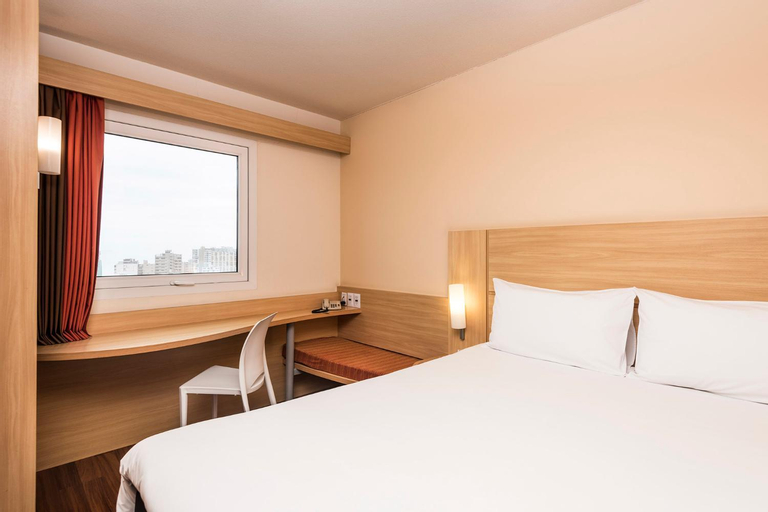 Bedroom 12