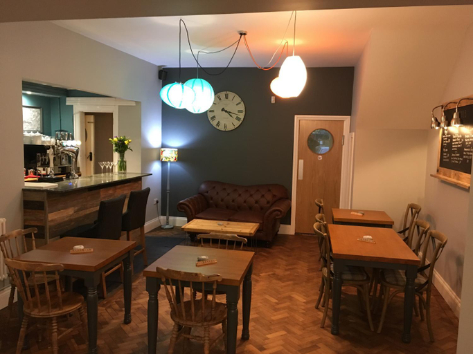 Food & Drinks 4, Portreath Arms, Cornwall