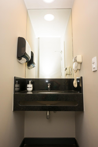 Bathroom 4, Ibis Ribeirao Preto Shopping, Ribeirao Preto