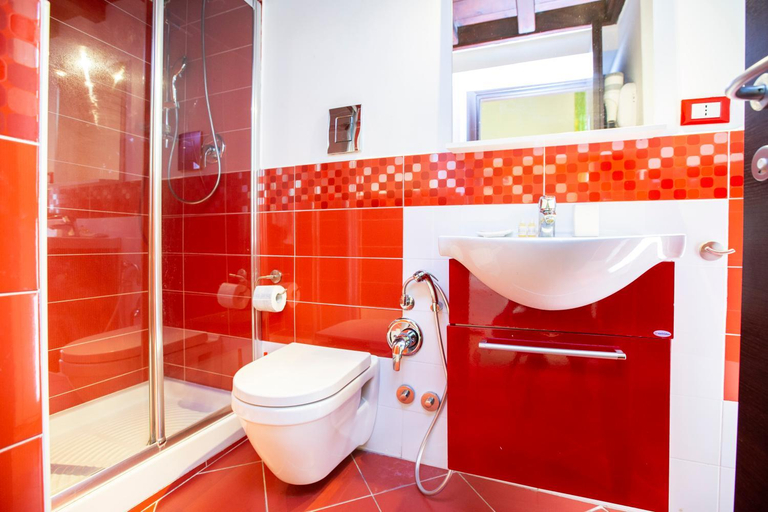 Bathroom 4, POP Art B&B, Rome