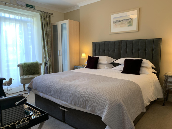 Bedroom 2, Awel Y Mor, Gwynedd