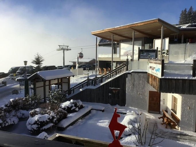 Exterior & Views 2, Unique & Exclusively Furnished Chalet near Ski Lift, Zell am See