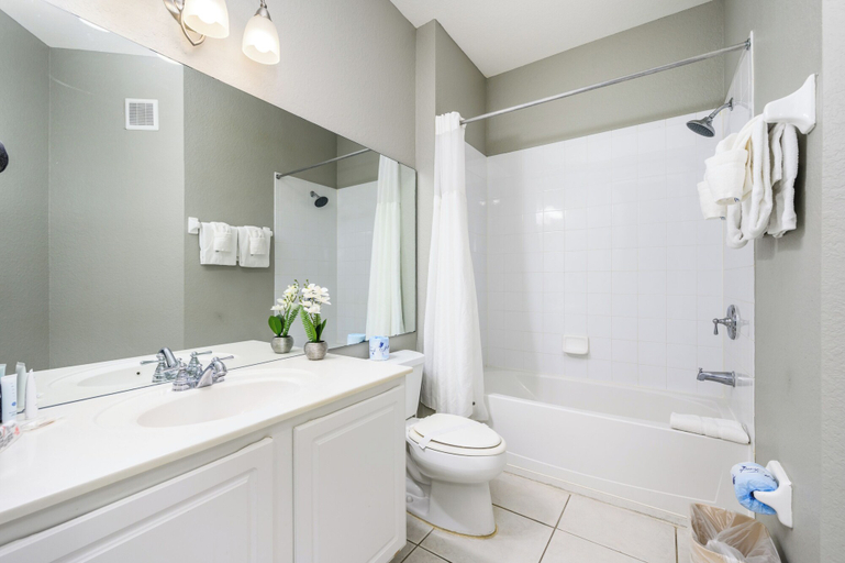 Bathroom 5, Beautiful Lake View Condo, Vista Cay-1004, Orange