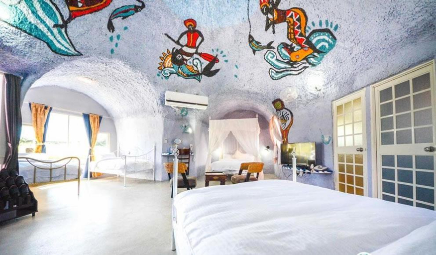 Bedroom 2, HI-BI Outer Space House BnB, Pingtung