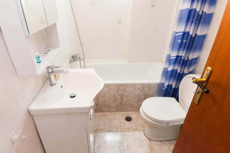 Bathroom 3, Cute one bedroom apartment in Pireas, Attica