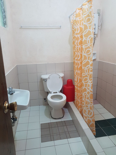 Bathroom, Aglicay Beach Resort, Alcantara
