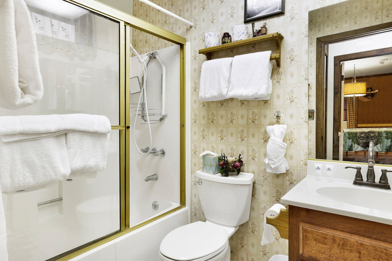 Bathroom 4, Ahoy Mahanoy #2388, San Bernardino