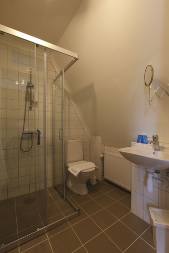 Bathroom 4, Ardrebo B&B, Gotland