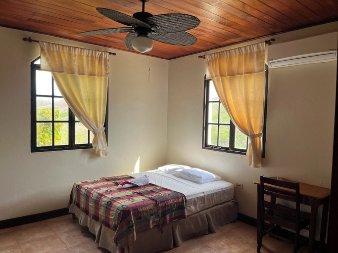 Bedroom 2, Beachside stay at Villa ViYarte, Tola