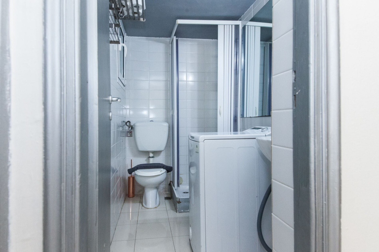Bathroom 2, Ampelokipi Metro Roomy Delightful Oasis, Attica