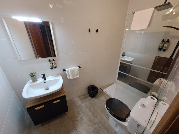 Bathroom 5, Nest Style Granada, Granada