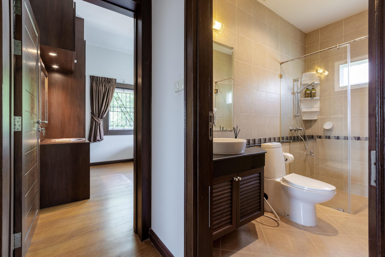 Bathroom 3, 5 Bedroom Pool Villa Close To Town H5, Hua Hin
