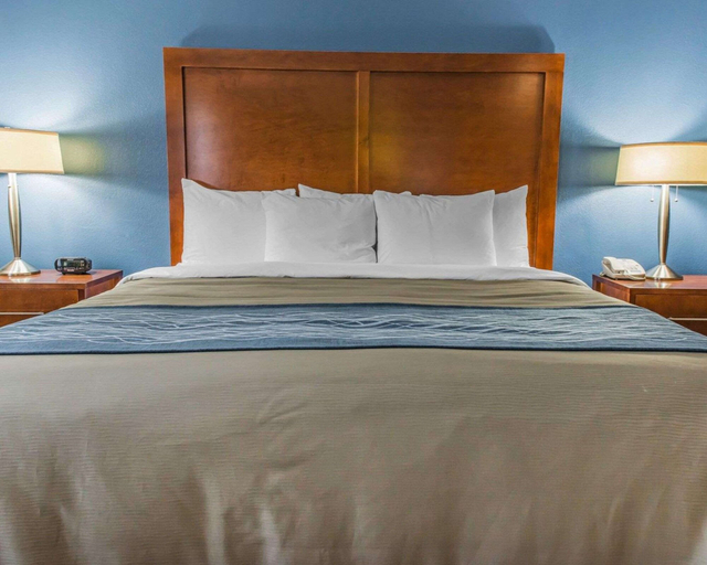 Bedroom 3, Quality Inn Belle Vernon, Westmoreland