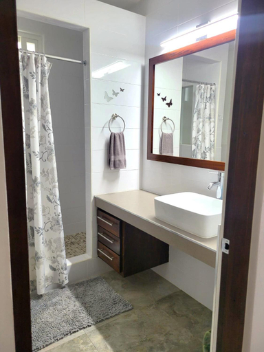 Others 4, CariVenta