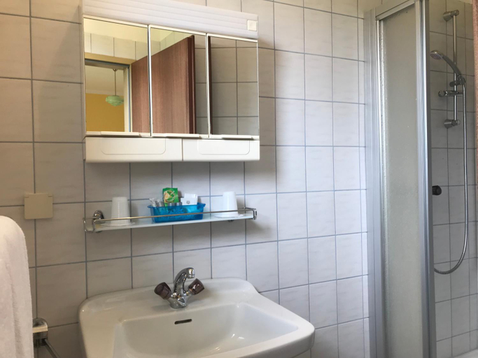 Bathroom 4, Landhotel Gasthof Eichhof Natters, Innsbruck Land