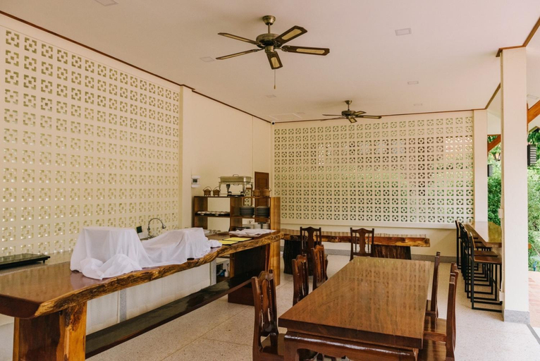 Food & Drinks, Huen Him Kong Hotel Phrae, Muang Phrae