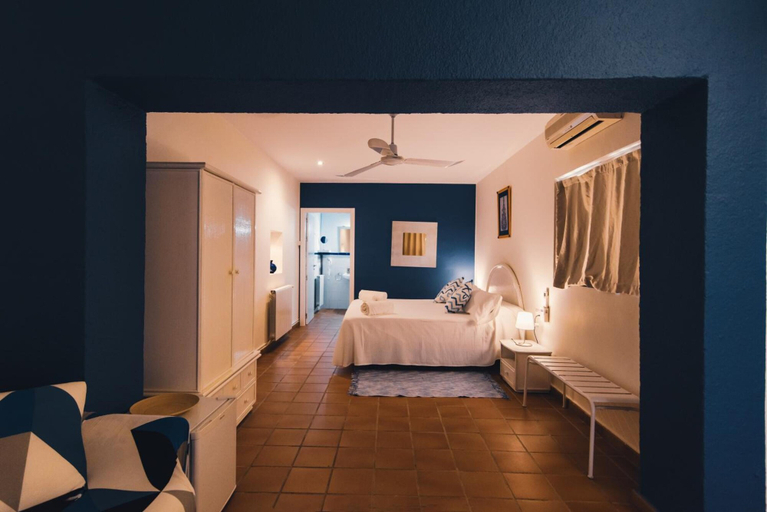 Bedroom 3, Hospedium Hotel la Parada del Compte, Teruel