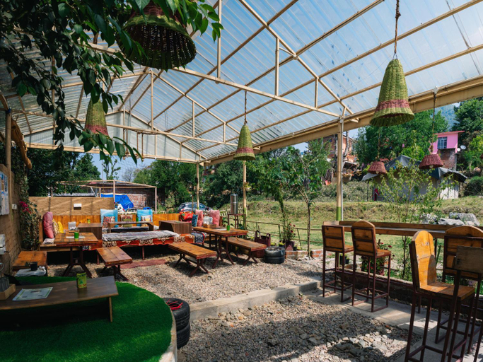 Food & Drinks 4, The Bunker Bir, Kangra