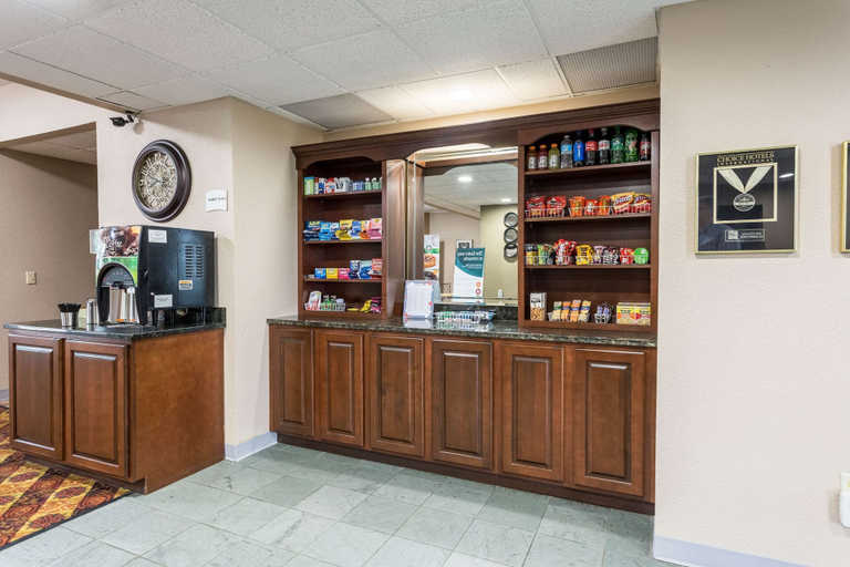 Food & Drinks 4, Quality Inn Heber Springs, Cleburne