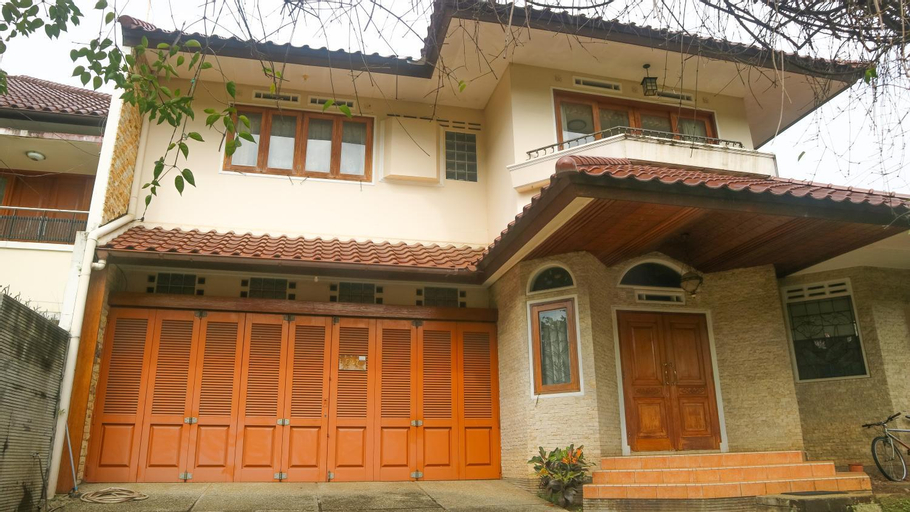 Exterior 9