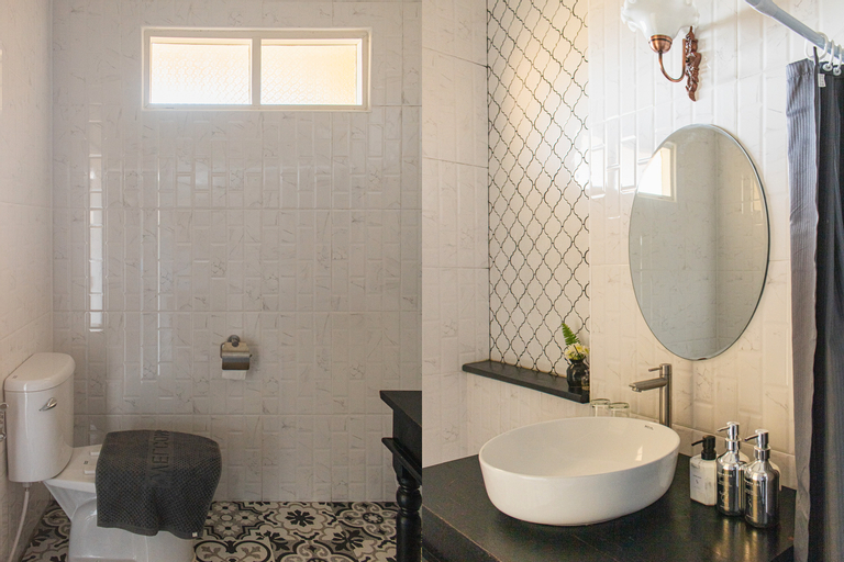 Bathroom 4