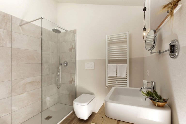 Bathroom 5, Casale Sterpeti, Grosseto