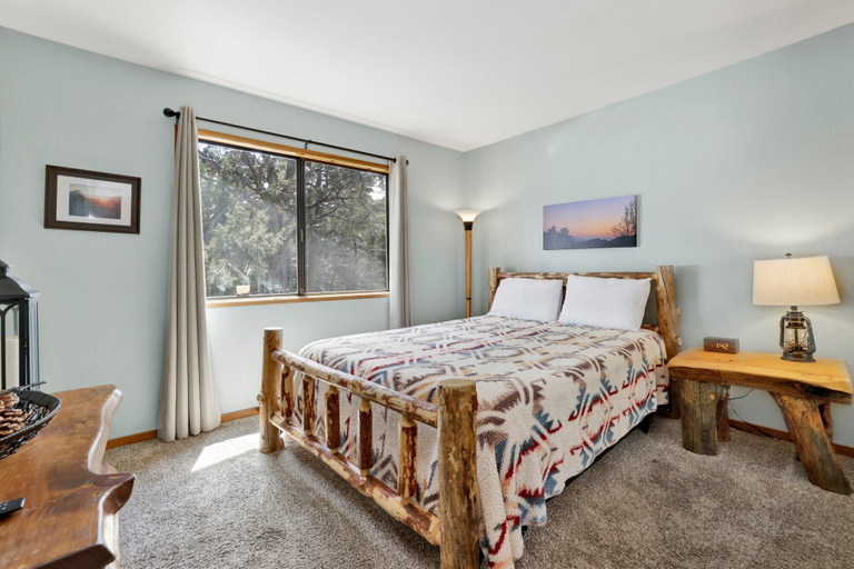 Bedroom 3, Lazy Llama Lodge #2150, San Bernardino